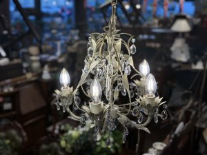 シャンデリア