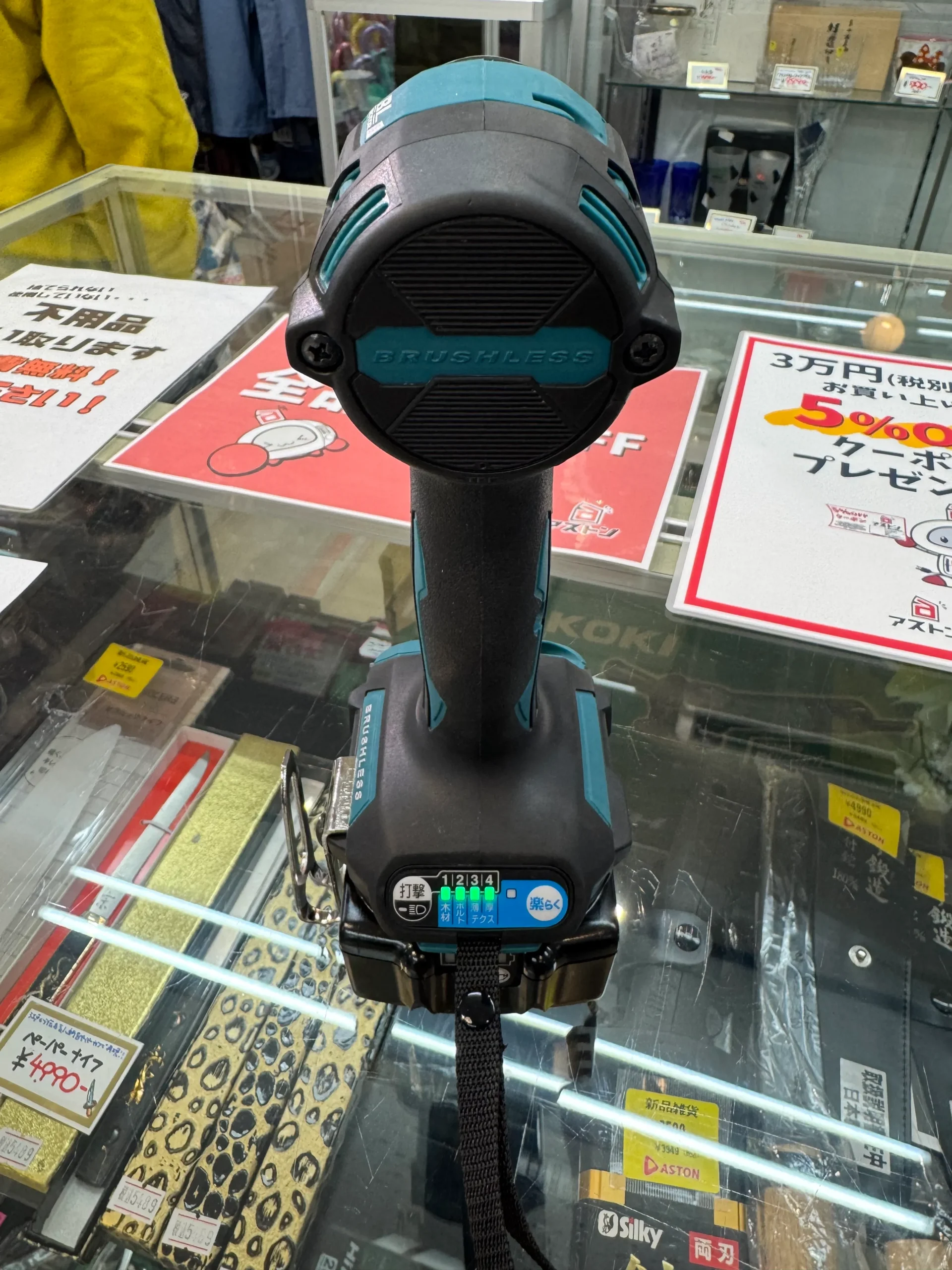 makitaインパクトドライバ-01