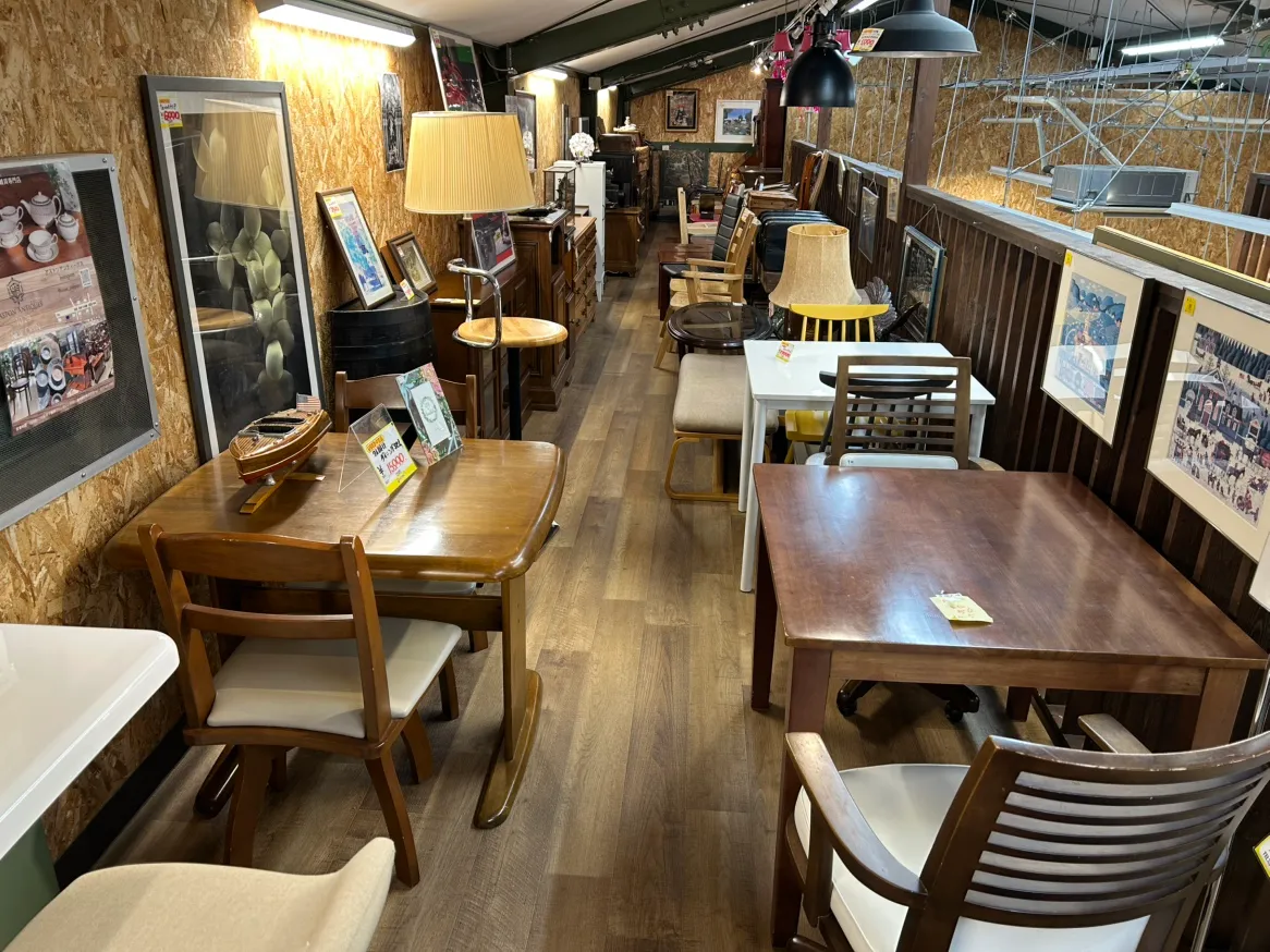Aston 伊東本店 04
